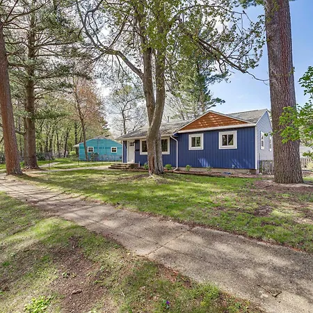 Walk To Beach Lake Michigan Getaway! Muskegon Exterior photo